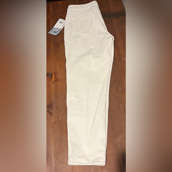 ⭐️NWT ⭐️ Super High Rise Skinny pants, Size 13 Jr - Picture 2 of 8